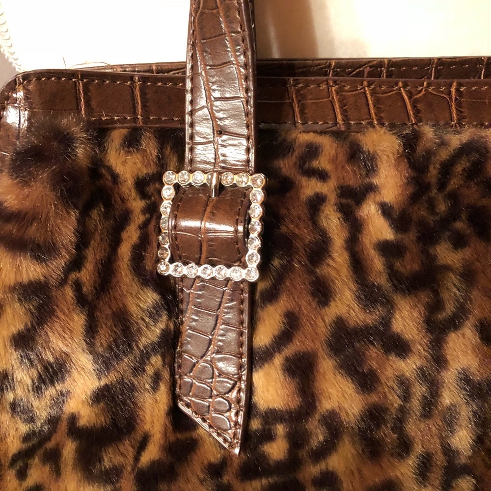 Purse - Picture 2 of 5